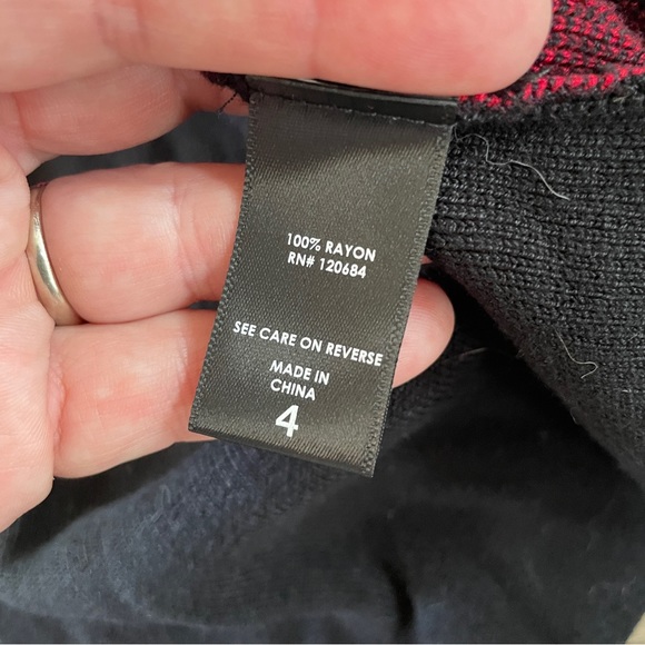 Hot Topic 4X red star sweater dress - Picture 6 of 10